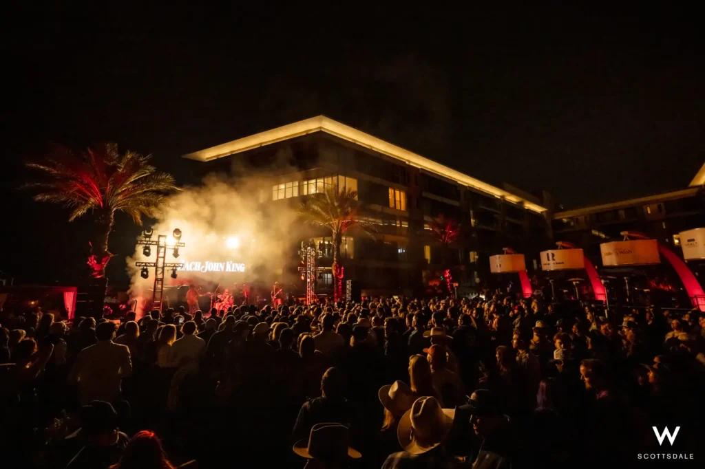 Rock the rooftop 2025 zach john king main stage crowd wide